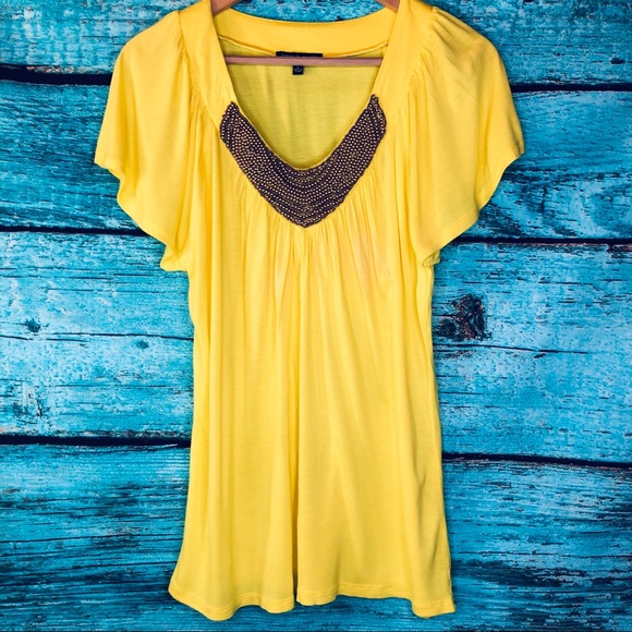 Cable & Gauge Tops - Yellow Beaded Top Short Sleeve by Cable & Gauge